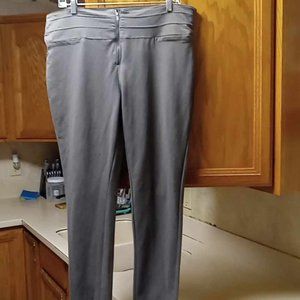 OSC WOMES SWEAT PANTS SIZE 20